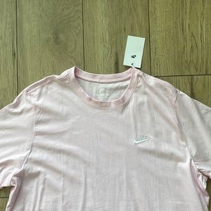 Nike Men’s The Nike Tee Pink & White T-Shirt 2XL NWT Cotton Crewneck